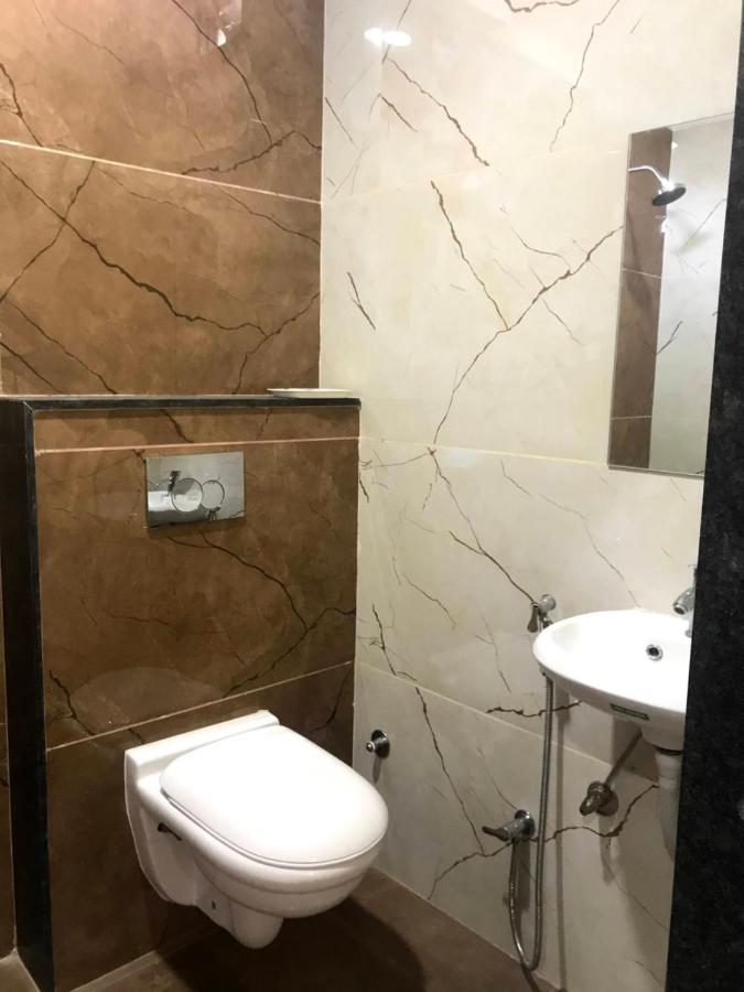 Hotel Amigo Ratlām 外观 照片